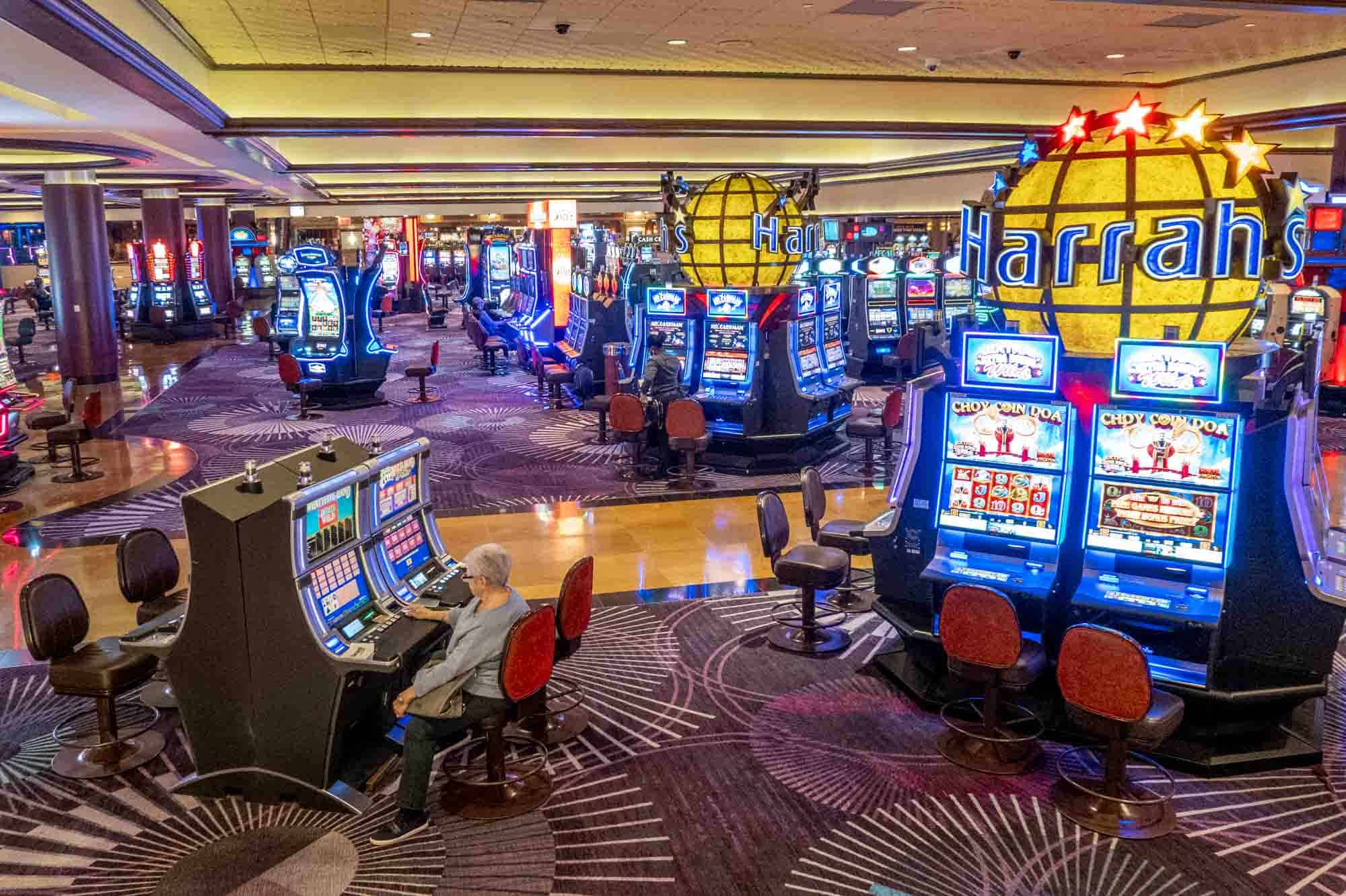 Slot Makinesi Analizi: Kazanma Şansınızı Artırın